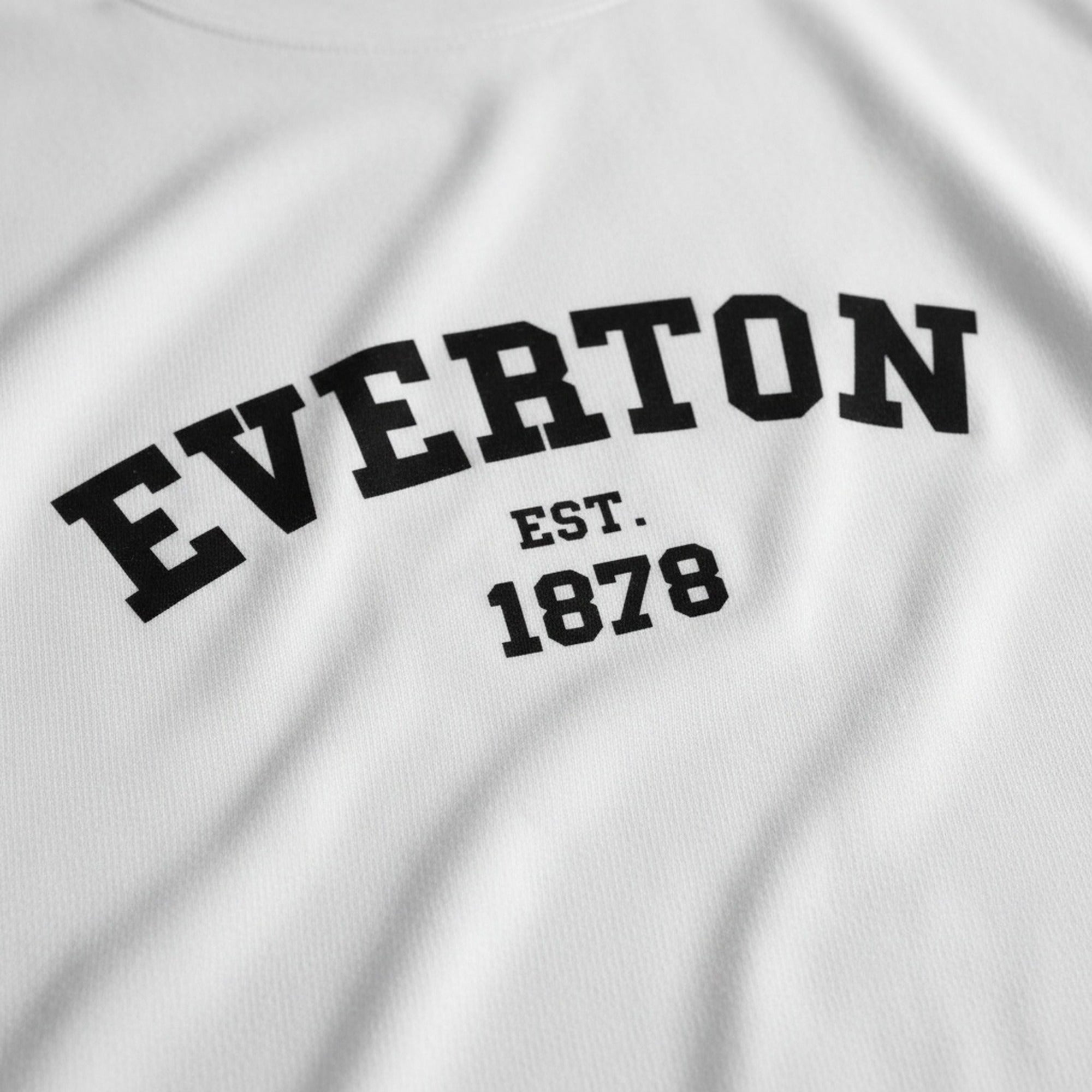 Print close-up on premium cotton. Everton College Black Design T-shirt. Forever Everton.