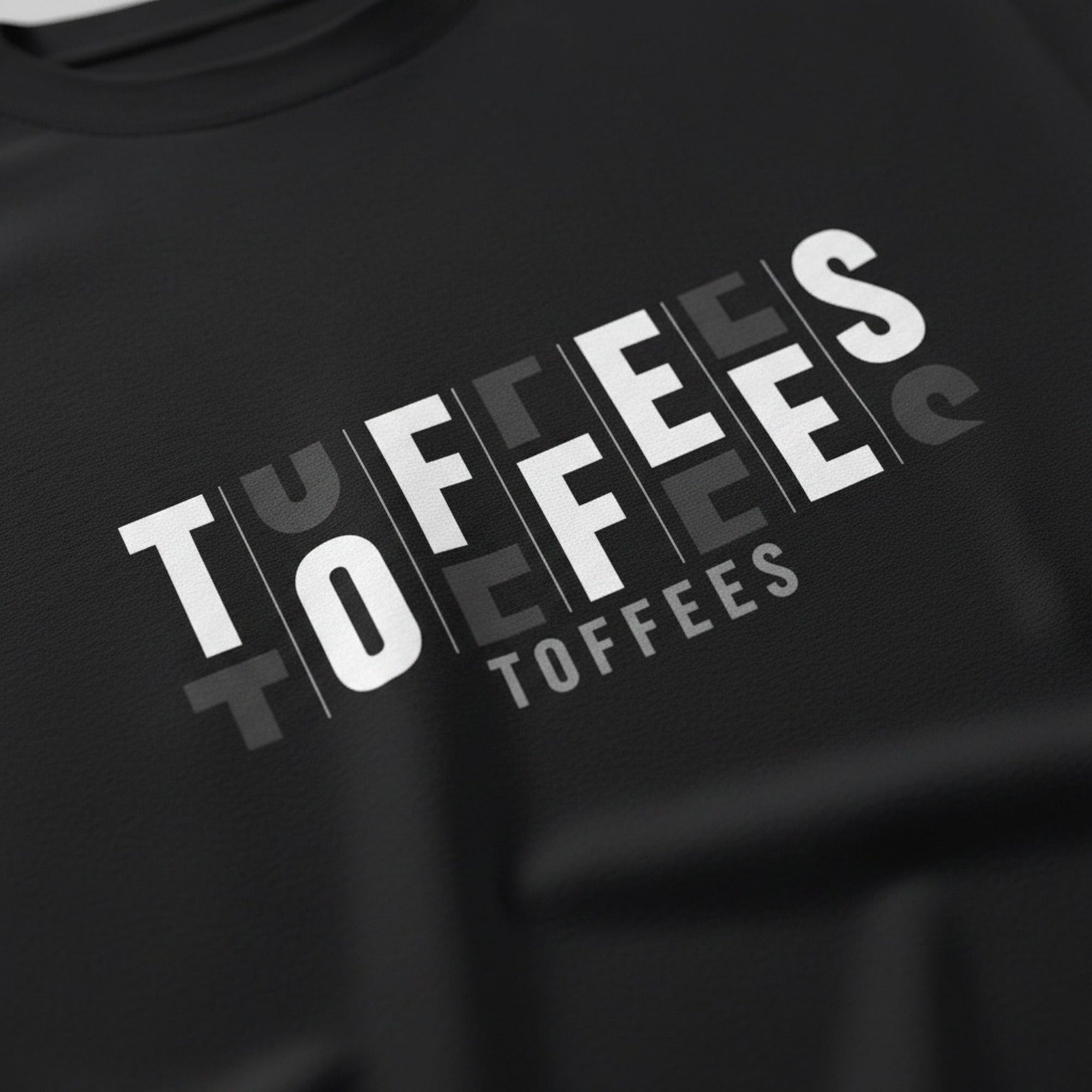 Print close-up on premium cotton. Everton Toffees T‑Shirt. Forever Everton.