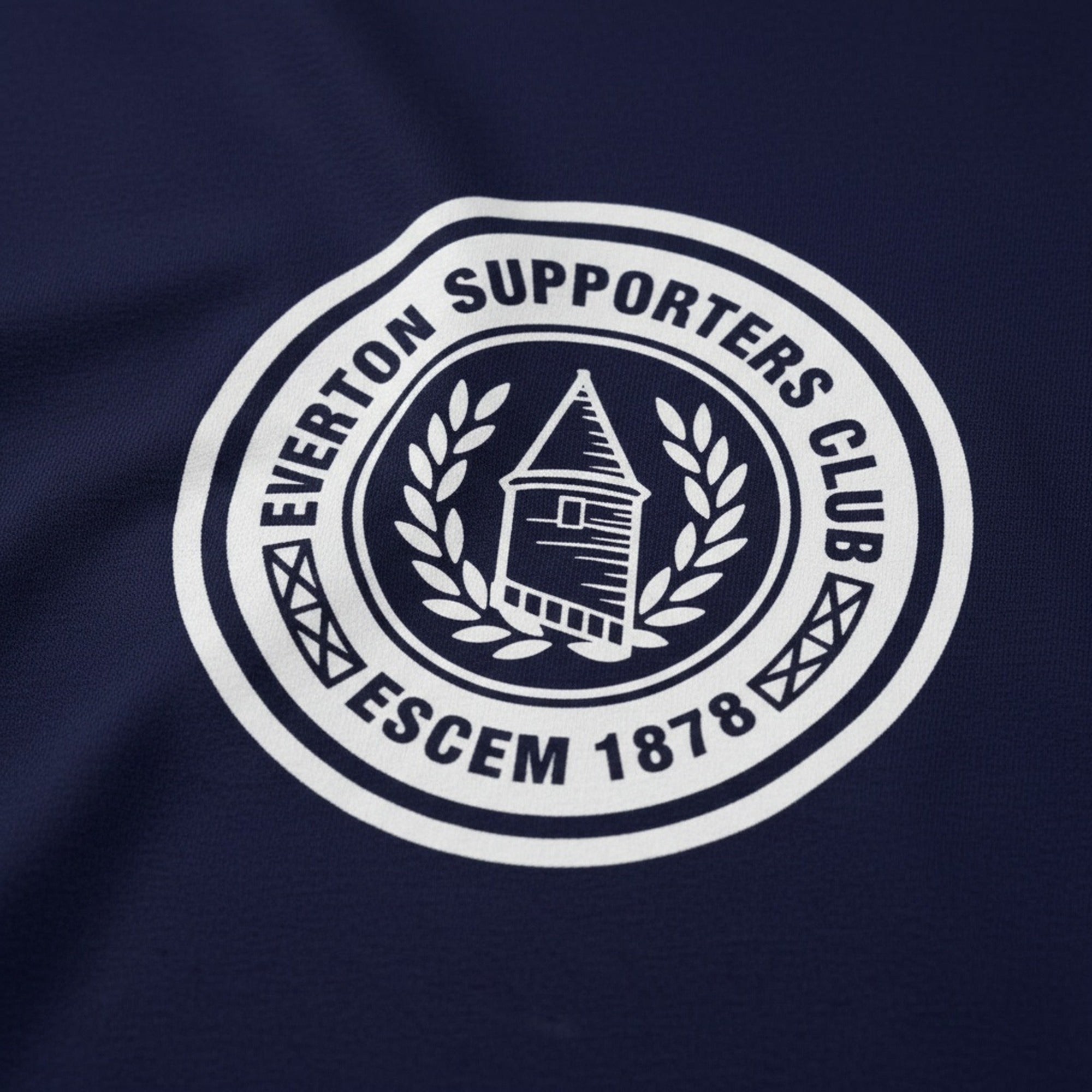 Print close-up on premium cotton. ESCEM - Big Logo Dark T-Shirt. Forever Everton.